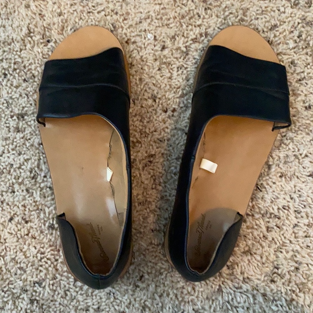 Black sandals